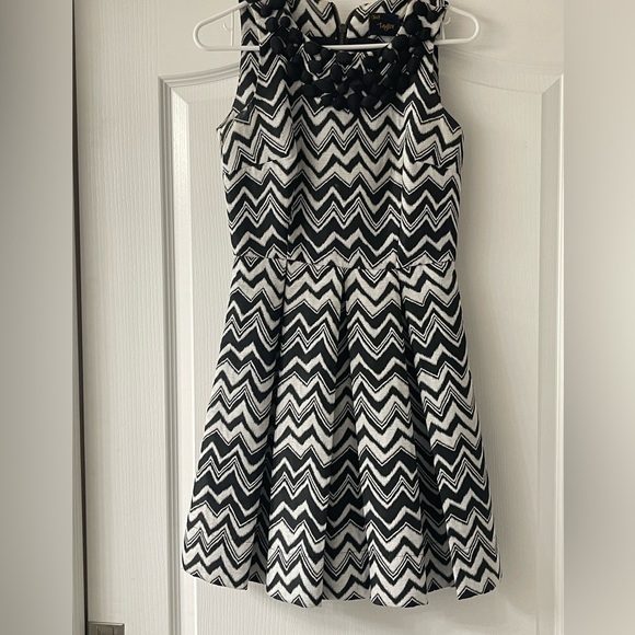 🐦🪺Dress . size 2 - Picture 5 of 7